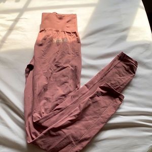 Women's gym shark leggings size small